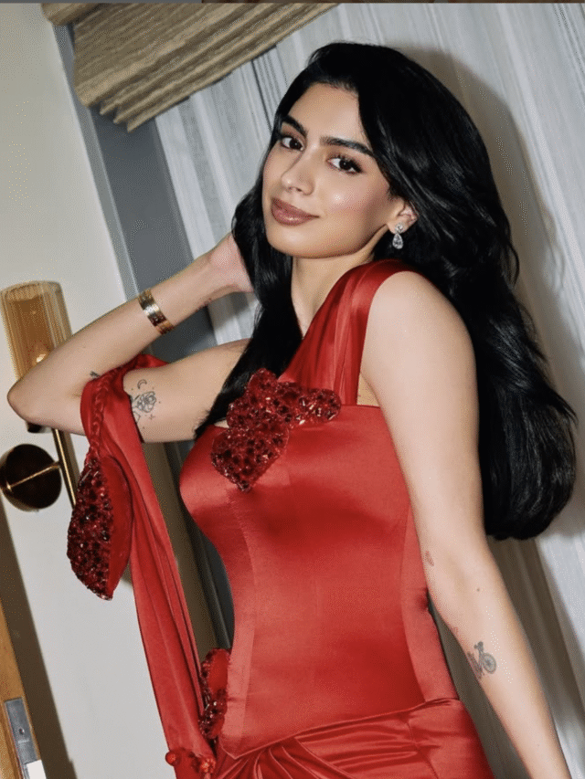 Khushi Kapoor’s Style Evolution: From Traditional to Glam
